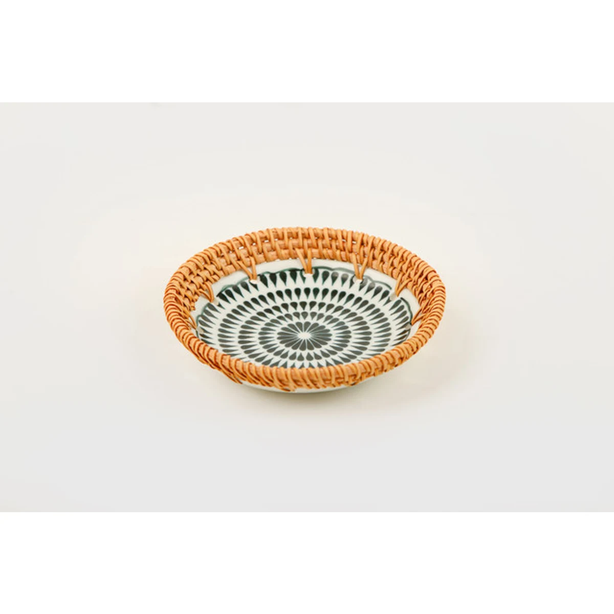 Manamo Brenna Plate Ceramic / Rattan Blue/White 15R