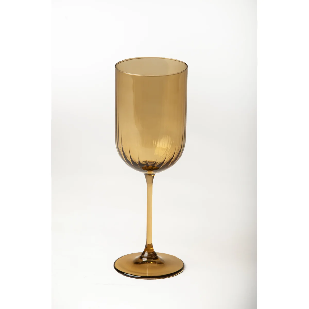 Manamo Adore Wine Glass Amber 410 cc × H 218 mm × Ø 75 mm
